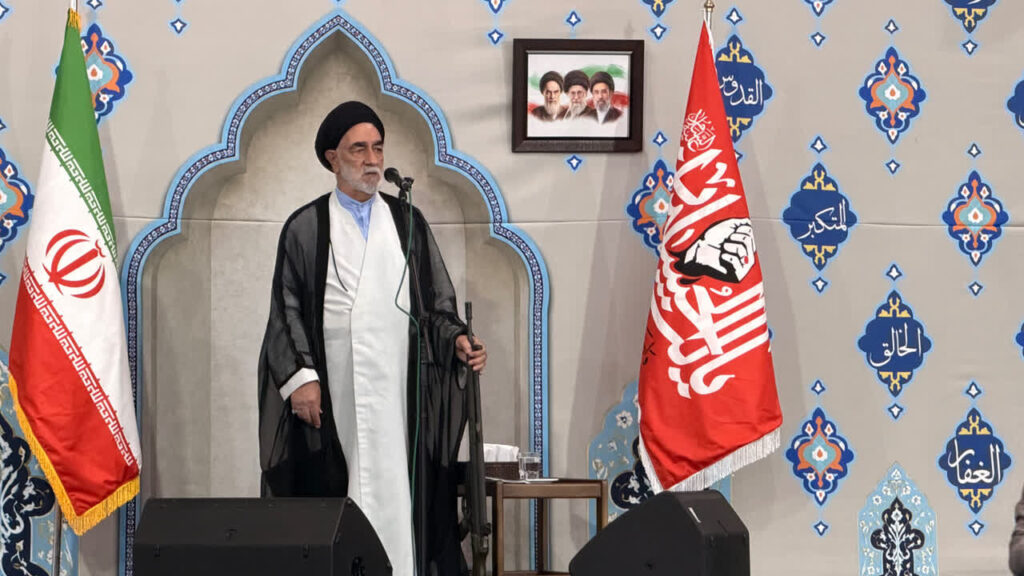 تأکید امام جمعه موقت زنجان بر ضرورت وحدت ملی و دفاع از کشور