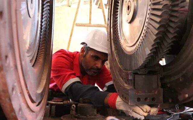 تعمیرات اساسی ۳۷۰ تجهیز عملیاتی و پشتیبانی در شرکت نفت و گاز آغاجاری