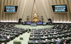 حاشیه های جلسه علنی مجلس: از اختلال اینترنت بعضی نمایندگان تا اعتراض آتشین کوچک زاده