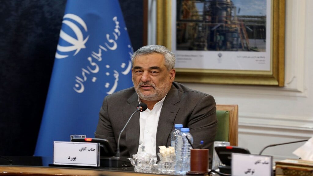 بورد: ظرفیت‌های صنعت پتروشیمی در خدمت رشد اقتصادی و کشور قرار گیرد