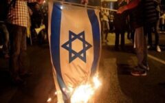 اتحادیه های کارگری جلو بارگیری یک محموله متعلق به اسرائیل را گرفتند