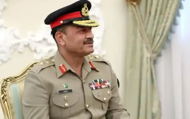 فرمانده ارتش پاکستان امروز رهسپار ایران می شود