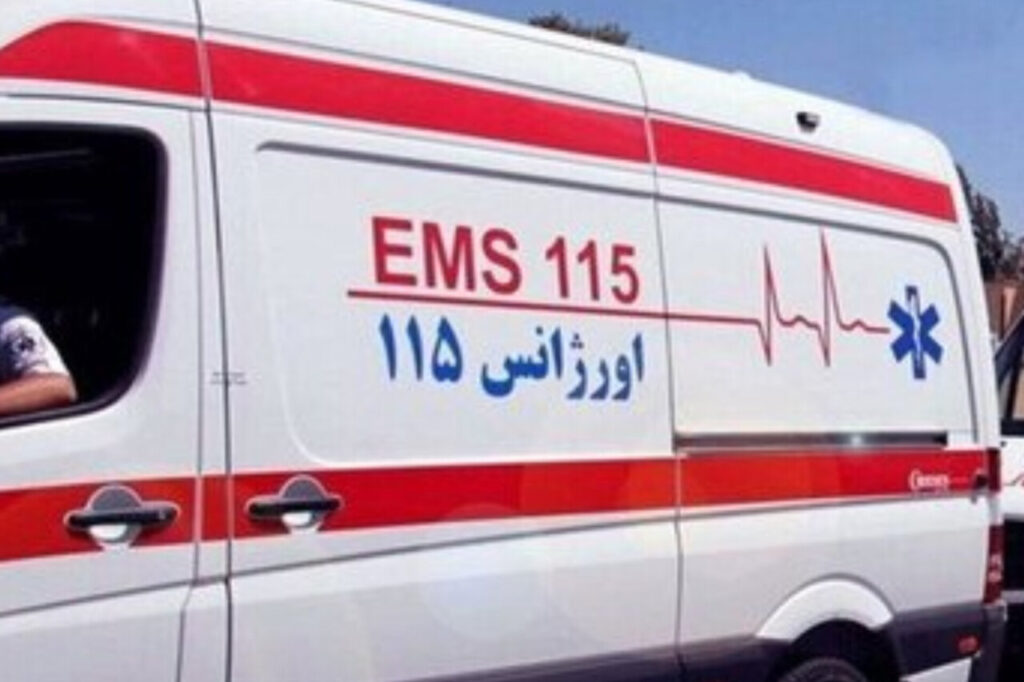 تلاش امدادگران برای نجات کودک ۹ ماهه در قلعه‌قافه