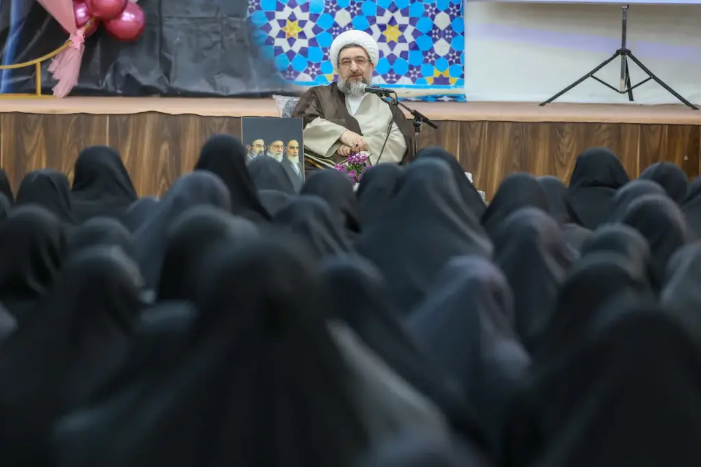 رسالت بانوان طلبه، خانوادهسازی و تمدنسازی است