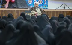 رسالت بانوان طلبه، خانواده‌سازی و تمدن‌سازی است