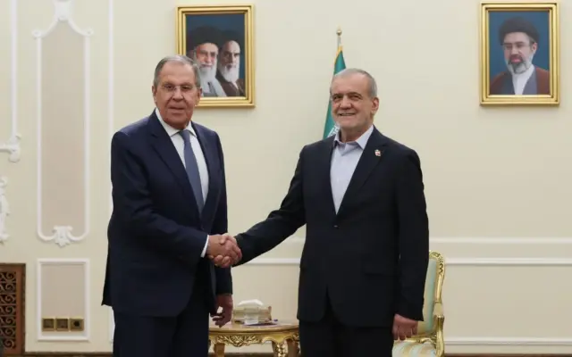 پزشکیان: توسعه همکاریهای راهبردی ایران و روسیه در چارچوب چندجانبهگرایی و منافع مشترک دو کشور دنبال میشود