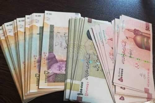 خبر مهم رئیس سازمان برنامه و بودجه درباره افزایش حقوق بازنشستگان و کارمندان دولت / حقوق‌ها افزایش می‌یابد؟