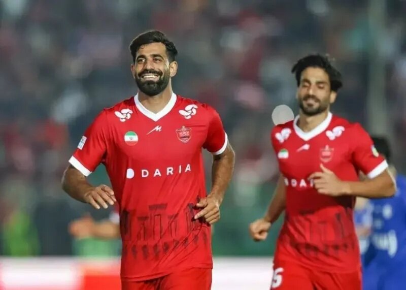 کاپیتان پرسپولیس از لیست خارج شد