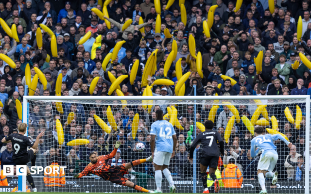 Boos and bananas on day of defiance at Man City