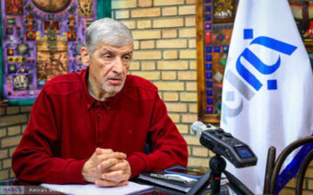 فتنه احمدی نژاد هنوز ادامه دارد / روایت حقیقتپور از تندرویها در کشور