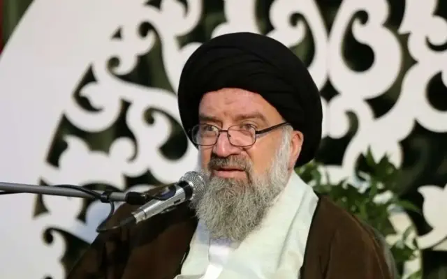 حمله خاتمی به کرباسچی: چرا سخن آمریکا را تکرار میکنید؟