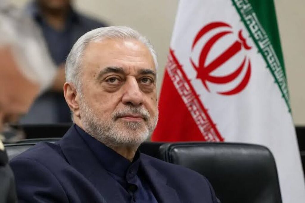 وزیر دفاع درگذشت پدر سپهبد شهید عبدالرحیم موسوی را تسلیت گفت