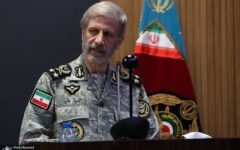 سرلشکر حاتمی: ایستادگی رزمندگان ارتش جلوه پیوند ایمان و اقتدار است / سازمان عقیدتی سیاسی ارتش پرچمدار جهاد تبیین و مقابله با جنگ شناختی است