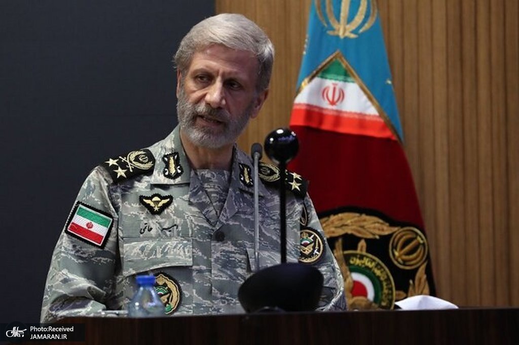 سرلشکر حاتمی: ایستادگی رزمندگان ارتش جلوه پیوند ایمان و اقتدار است / سازمان عقیدتی سیاسی ارتش پرچمدار جهاد تبیین و مقابله با جنگ شناختی است