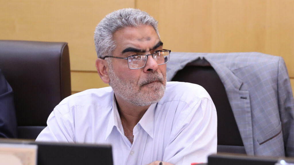 افزایش نرخ ارز در تالار مبادله مهار شود