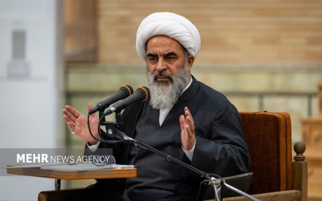 فاضل لنکرانی:فرصت فاطمیه را برای ترویج معارف حضرت زهرا(س)مغتنم بشماریم