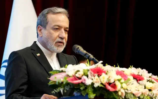 عراقچی: حملات اخیر به تأسیسات نفتی، پالایشگاهی، انرژی و هستهای ایران، خطرات جدی زیستمحیطی ایجاد کرده