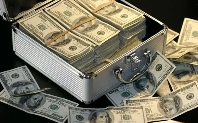 مقررات بازگشت ارز صادراتی نیازمند اصلاح فوری است