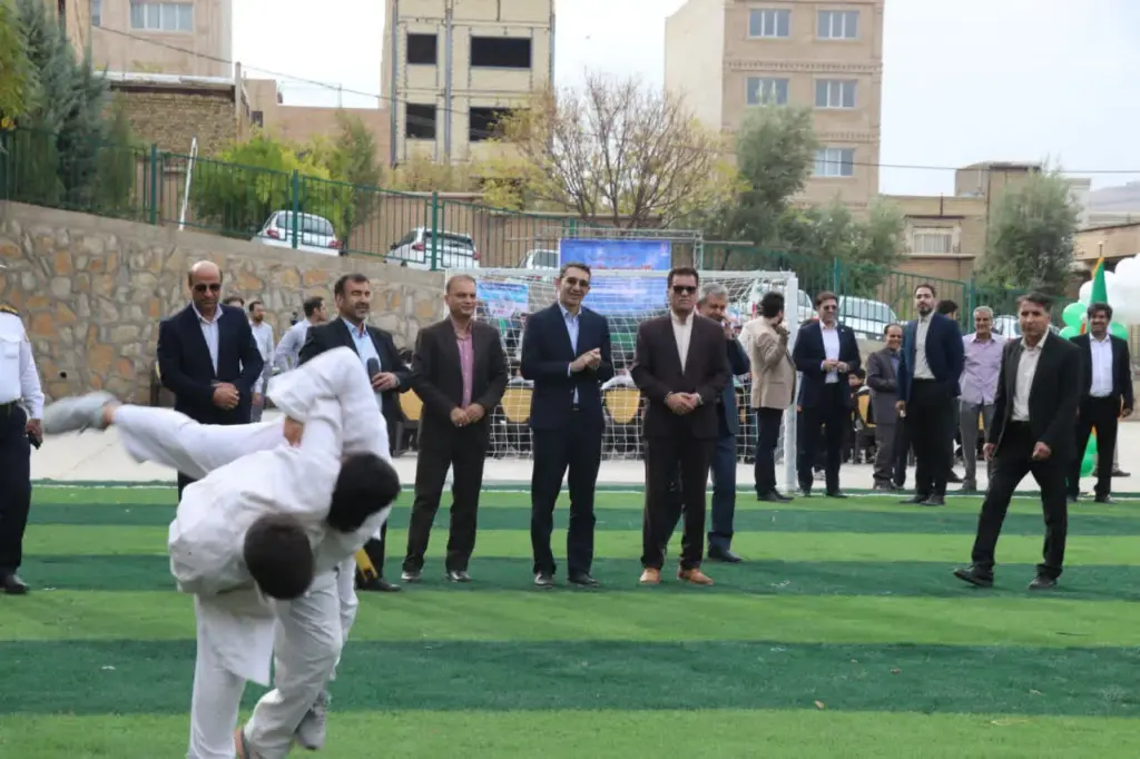 مدیر کل آموزش و پرورش لرستان خبر داد: افزایش سرانه فضای ورزشی مدارس لرستان به ۶۰ سانتی‌متر مربع