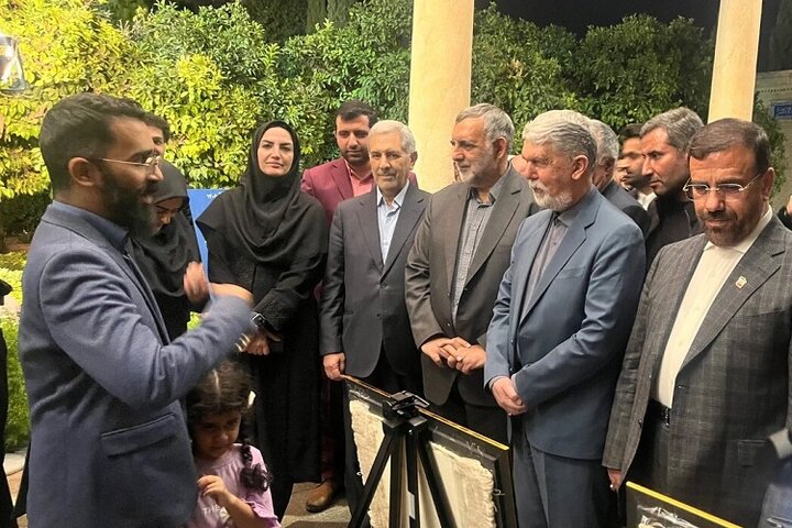 رونمایی از پوستر «اوز، پایتخت کتاب ایران» با حضور وزیر فرهنگ