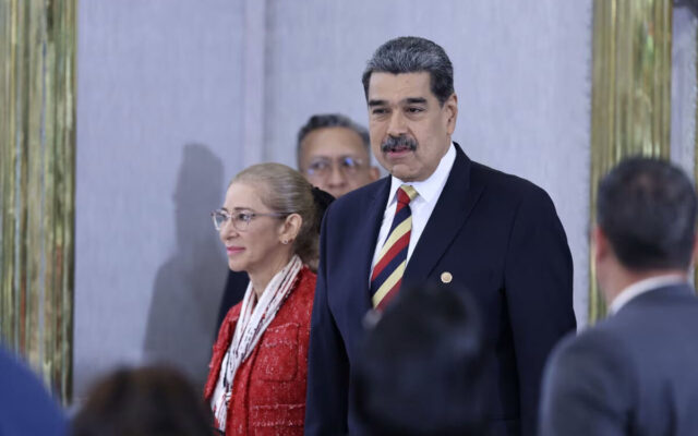 مادورو اتهامات جدید علیه خود را تکذیب کرد