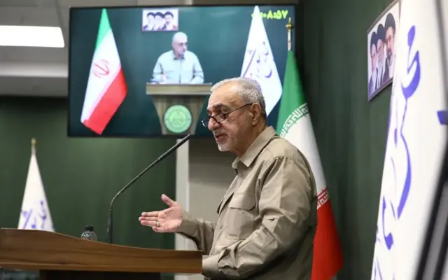 وزیر دفاع: جنگنده ایرانی سال آینده تیکاف می کند