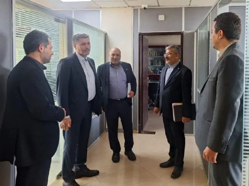 تاکید بر رضایتمندی مشتریان و معرفی دقیق محصولات و ابزارها در بازدید از شعب اراک