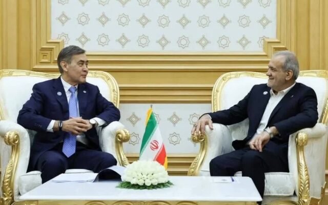 پزشکیان به دبیرکل سازمان همکاری شانگهای: تأثیرپذیری از آمریکا و عدم استقلال در تصمیم‌گیری، منجر به از دست رفتن قدرت و انسجام شانگهای و بریکس خواهد شد