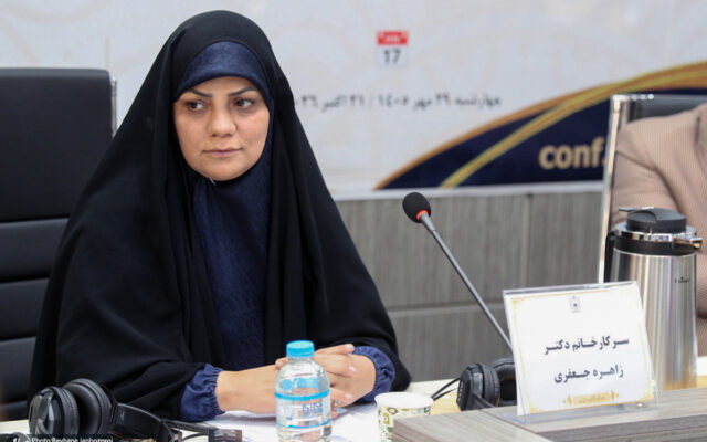 پژوهشگر لبنانی: امام خمینی(س) زن را به حضور در خانه محدود نمیکردند