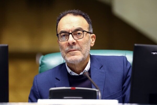 اراک باید آغازگر ارتقای جایگاه مرکزی در برنامه‌های ملی باشد