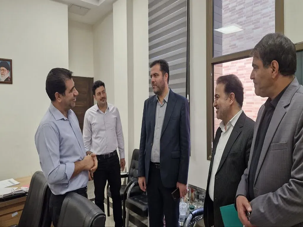 رئیس‌کل دادگستری استان ایلام از دادگاه‌های تجدیدنظر و ستاد دادگستری کل استان بازدید کرد