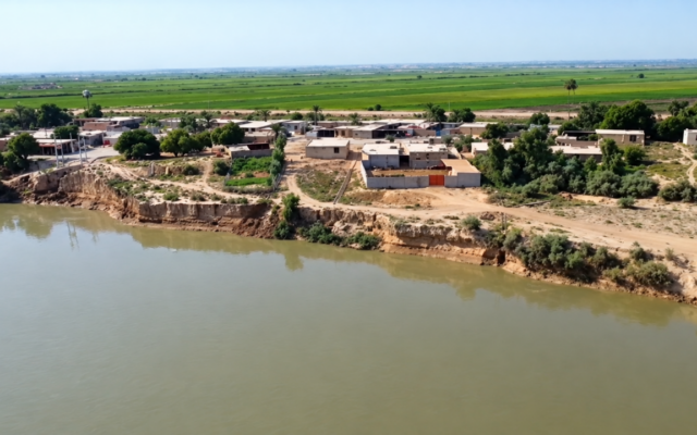 روستای نشار در شعیبیه؛ دیواره‌ای که هر لحظه ممکن است فرو بریزد
