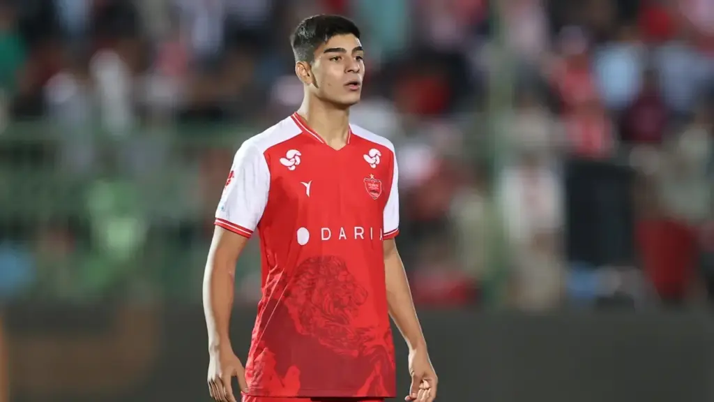 از پویا اسمی تا کاپیتان کنعانی زادگان؛ یاد خرسندی پس از ۲۴ سال در پرسپولیس زنده شد!
