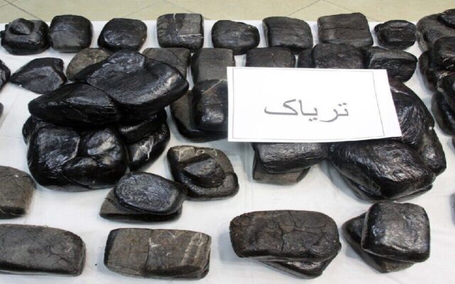 کشف ۱۰۰ کیلوگرم مواد مخدر در مهریز؛ ۶ متهم دستگیر شدند