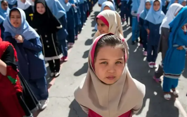 کاهش ۵۰ درصدی تعداد دانش‌آموزان اتباع در تهران/ نحوه ثبت نام دانش آموزان اتباع در مدارس