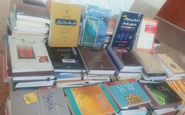 اهدای ۲ هزار نسخه کتاب به کتابخانه‌های عمومی آران و بیدگل