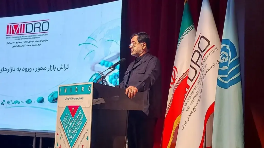 بخشی از نمایشگاه دائمی صنایع‌دستی قم به گوهرسنگ‌ها اختصاص می‌یابد