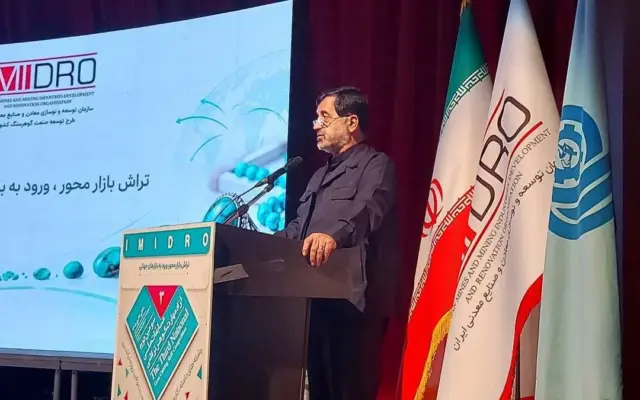 بخشی از نمایشگاه دائمی صنایعدستی قم به گوهرسنگها اختصاص مییابد