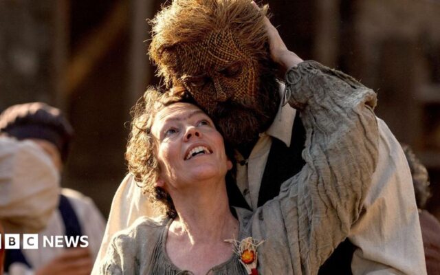 Olivia Colman on viral Wicker memes: 'This has never happened to me before'