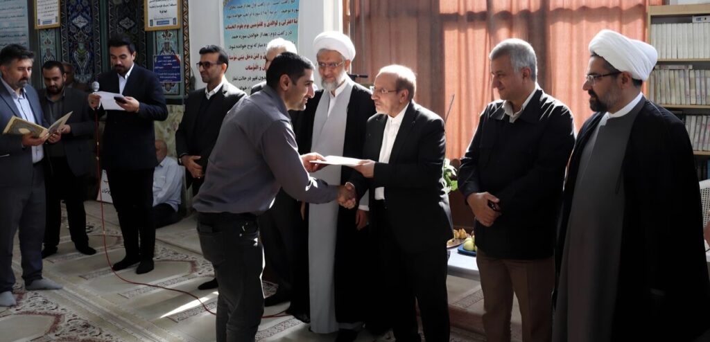 اهدای اسناد مالکیت به اهالی روستای جوستان طالقان