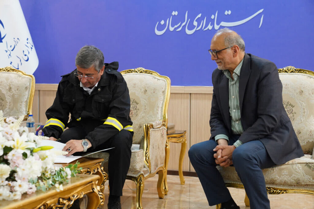 تفاهمنامه توسعه ناوگان خودرویی اورژانس ۱۱۵ لرستان امضا شد