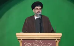 تنگه هرمز با پول و پشتیبانی قدرت‌های خارجی باز و بسته نمی‌شود
