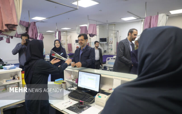 استاندار قم از پرستاران بیمارستان فرقانی تجلیل کرد