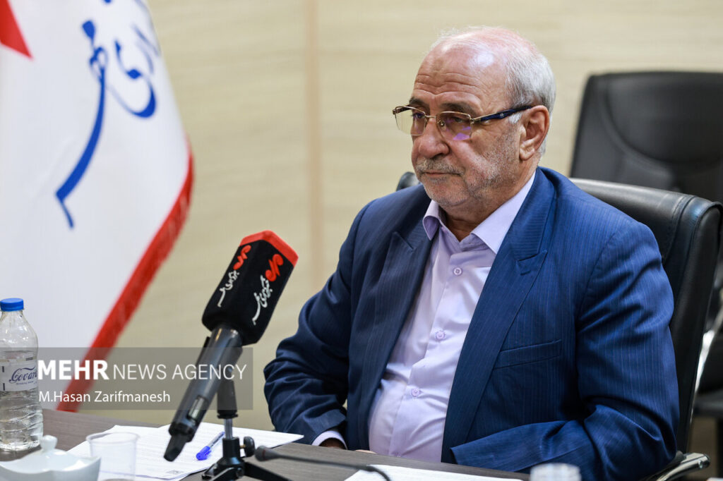 حاجی دلیگانی: برنامه وزیر دفاع در خصوص ساخت هواپیمای مسافربری چیست؟