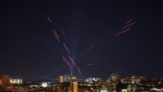حمله گسترده پهپادی اوکراین به مسکو؛ روسیه از رهگیری ۶۳۰ پهپاد خبر داد