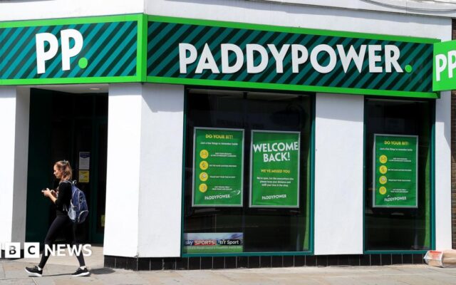 Paddy Power cuts 1,400 jobs and blames betting tax rises