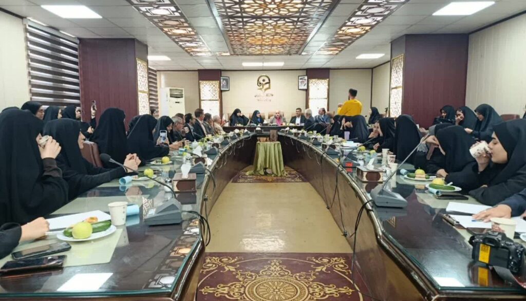 «در سایه سار غزل حافظ»؛ همایش ادبی شاعران در پیشوا