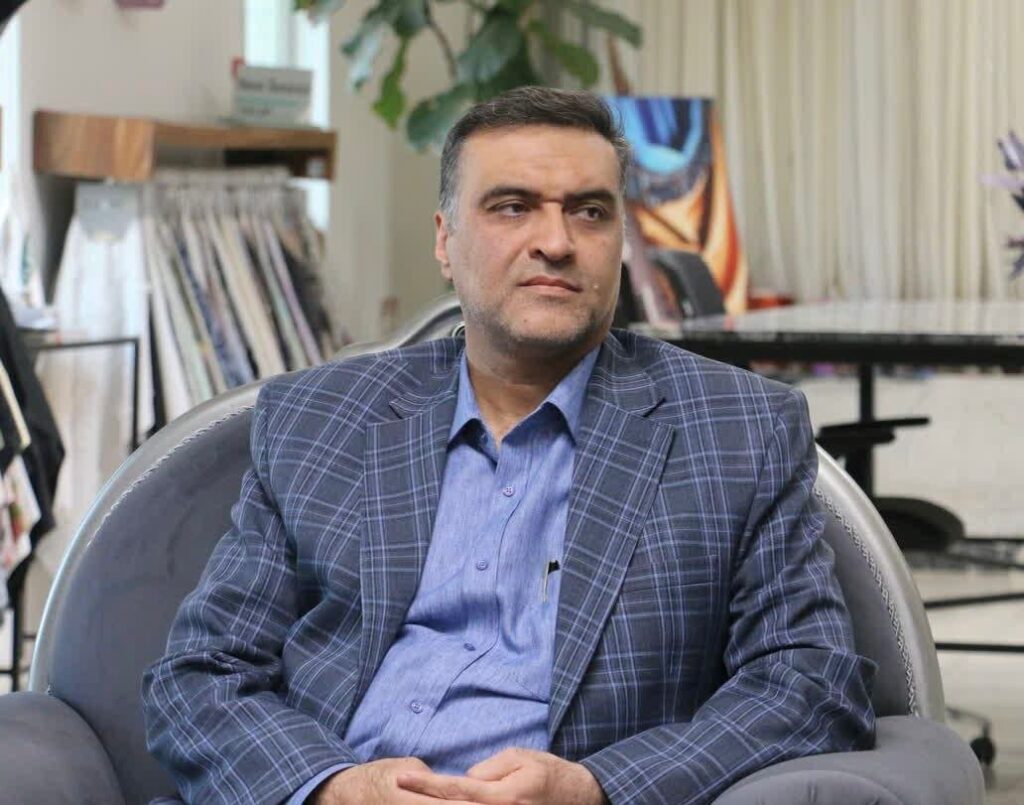 پیشنهاد روح‌الله جمعه‌ای؛ وقتی با طالبان فصل تازه‌ گشودیم، چرا برای سوریه «پسا اسد» راهبرد جدید نداریم؟ + تصویر دست دادن جولانی و عراقچی با هوش مصنوعی