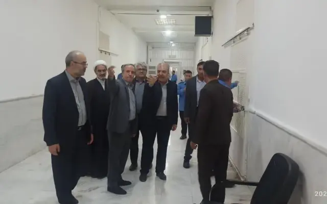 بازدید سرزده رئیسکل دادگستری آذربایجانغربی از زندان میاندوآب/ مدیریت جهادی و صیانت از کرامت انسانی، محور فعالیتهای اصلاحی