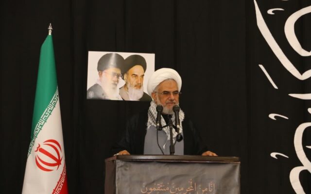 نماینده ولی فقیه در هرمزگان: هیأتها حیات خود را به حمایت دستگاههای دولتی وابسته نکنند/ دستگاههای دولتی وظایفی در حمایت از فعالیتهای مذهبی دارند